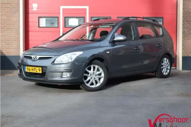 Hyundai i30 (2009) thumbnail 1