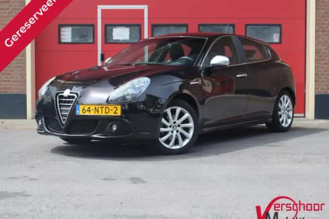 Alfa Romeo Giulietta (2010) thumbnail 1