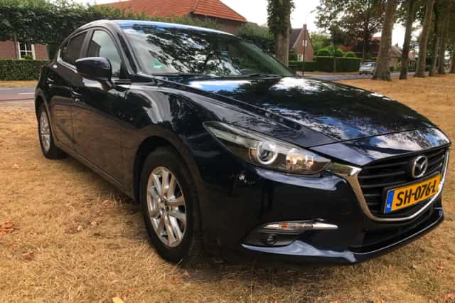 Mazda 3 (2018) thumbnail 3
