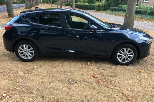 Mazda 3 (2018) thumbnail 4