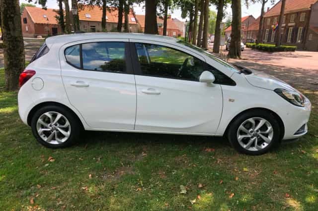Opel Corsa (2015) thumbnail 4