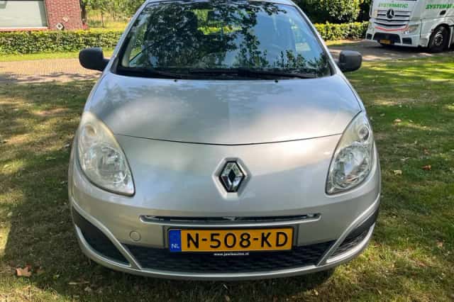 Renault Twingo (2010) thumbnail 2