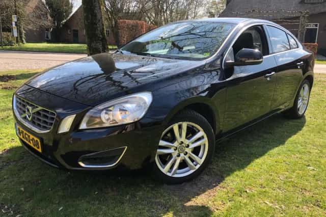 Volvo S60 (2013) thumbnail 1