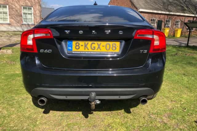 Volvo S60 (2013) thumbnail 6