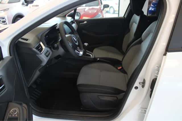 Mitsubishi Colt (2025) thumbnail 5
