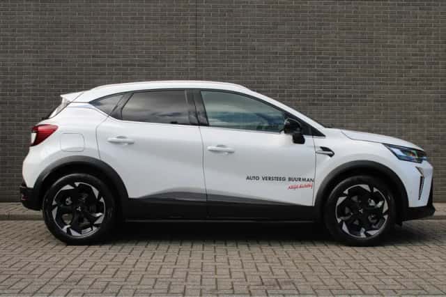 Mitsubishi ASX (2024) thumbnail 2