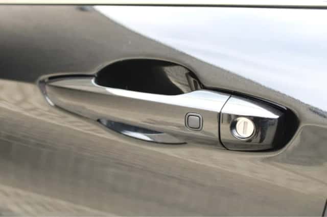 Mitsubishi Outlander (2025) thumbnail 5