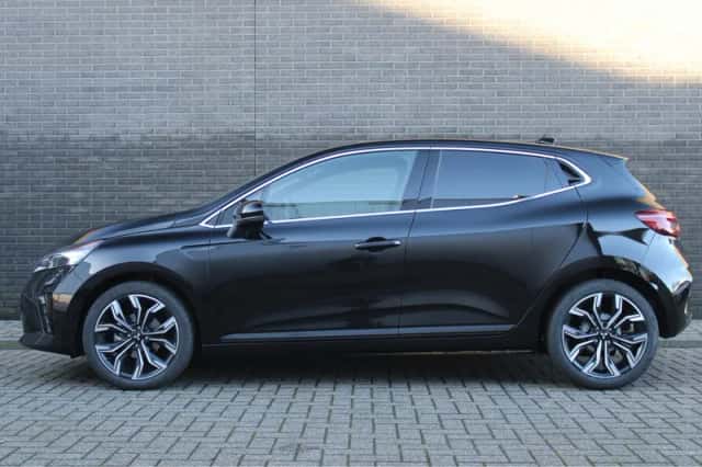 Mitsubishi Colt (2025) thumbnail 2
