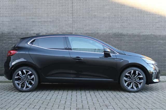 Mitsubishi Colt (2025) thumbnail 3