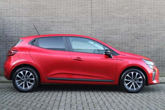 Mitsubishi Colt (2025) thumbnail 3