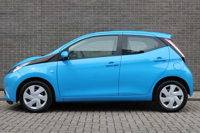 Toyota Aygo (2018) thumbnail 2