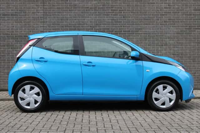 Toyota Aygo (2018) thumbnail 3