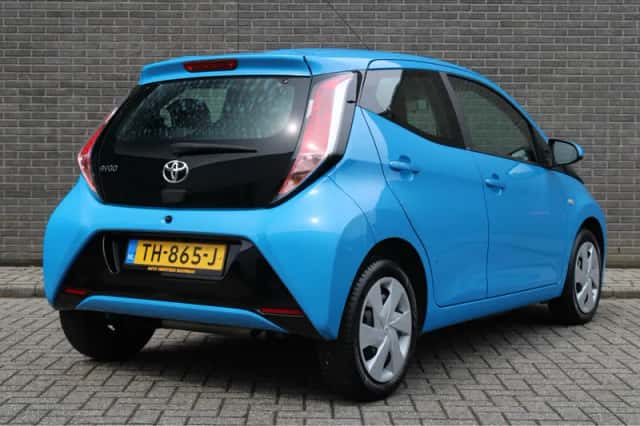 Toyota Aygo (2018) thumbnail 4