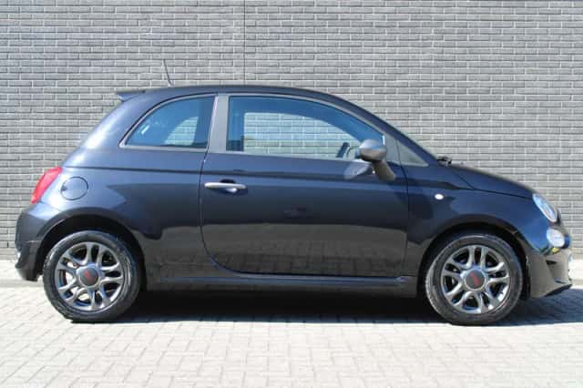 Fiat 500 (2020) thumbnail 2