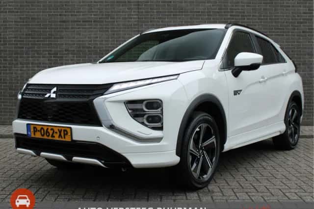 Mitsubishi Eclipse Cross (2022) thumbnail 1