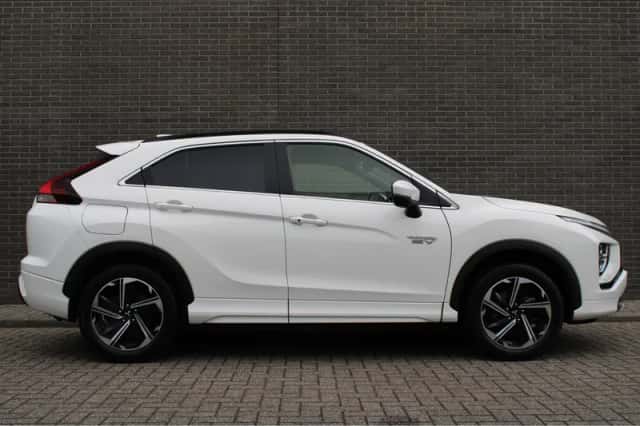 Mitsubishi Eclipse Cross (2022) thumbnail 2