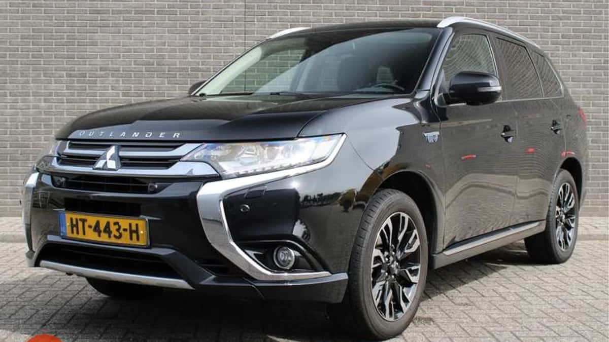 Mitsubishi Outlander (2015) — foto 1
