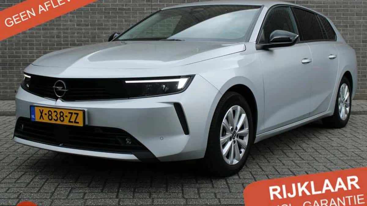 Opel Astra (2024) — foto 1