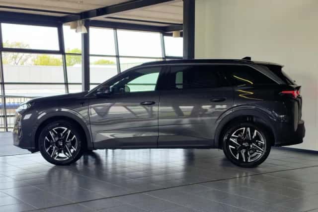 Peugeot 5008 (2025) thumbnail 3