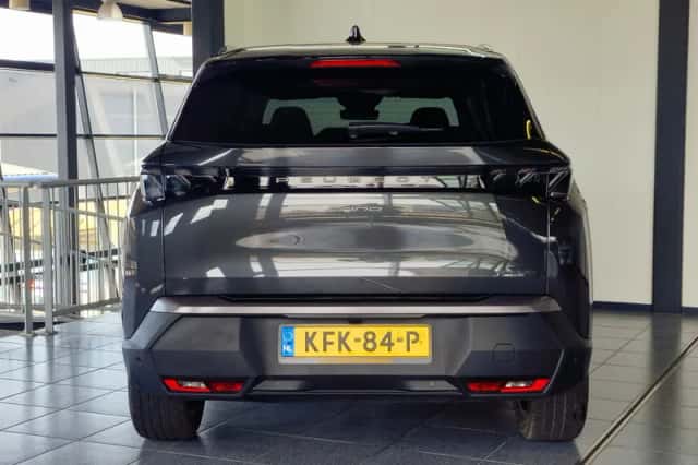 Peugeot 5008 (2025) thumbnail 6