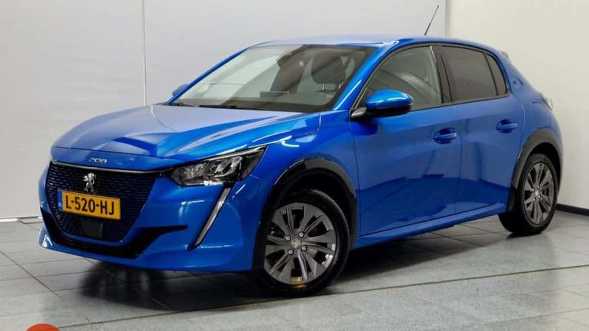 Peugeot e-208 (2021) — foto 1