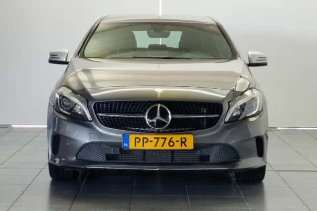 Mercedes-Benz A-Klasse (2016) thumbnail 2