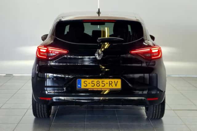 Renault Clio (2023) thumbnail 5