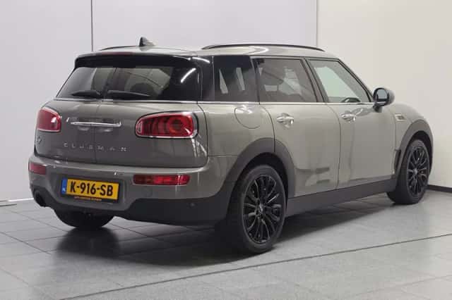 MINI Clubman (2017) thumbnail 2