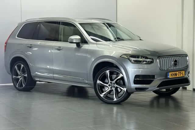 Volvo XC90 (2018) thumbnail 4