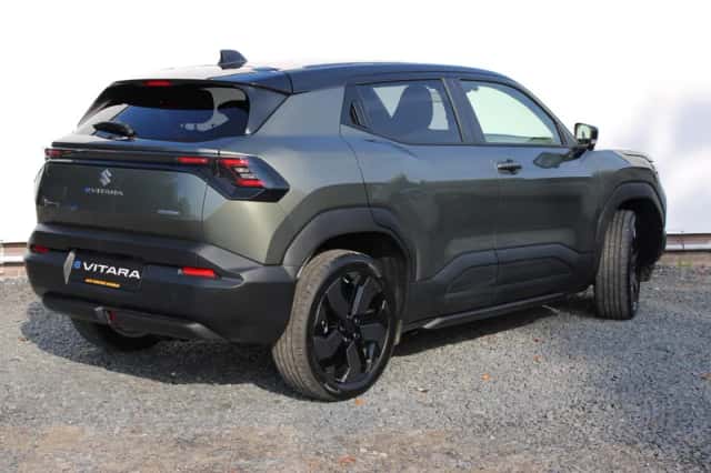 Suzuki e-Vitara (2026) thumbnail 4