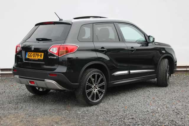 Suzuki Vitara (2015) thumbnail 4