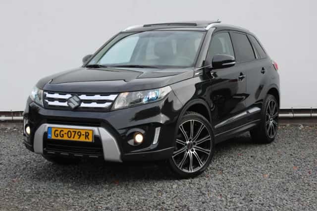 Suzuki Vitara (2015) thumbnail 5