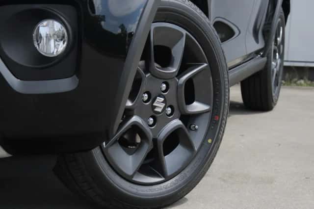 Suzuki Ignis (2024) thumbnail 3
