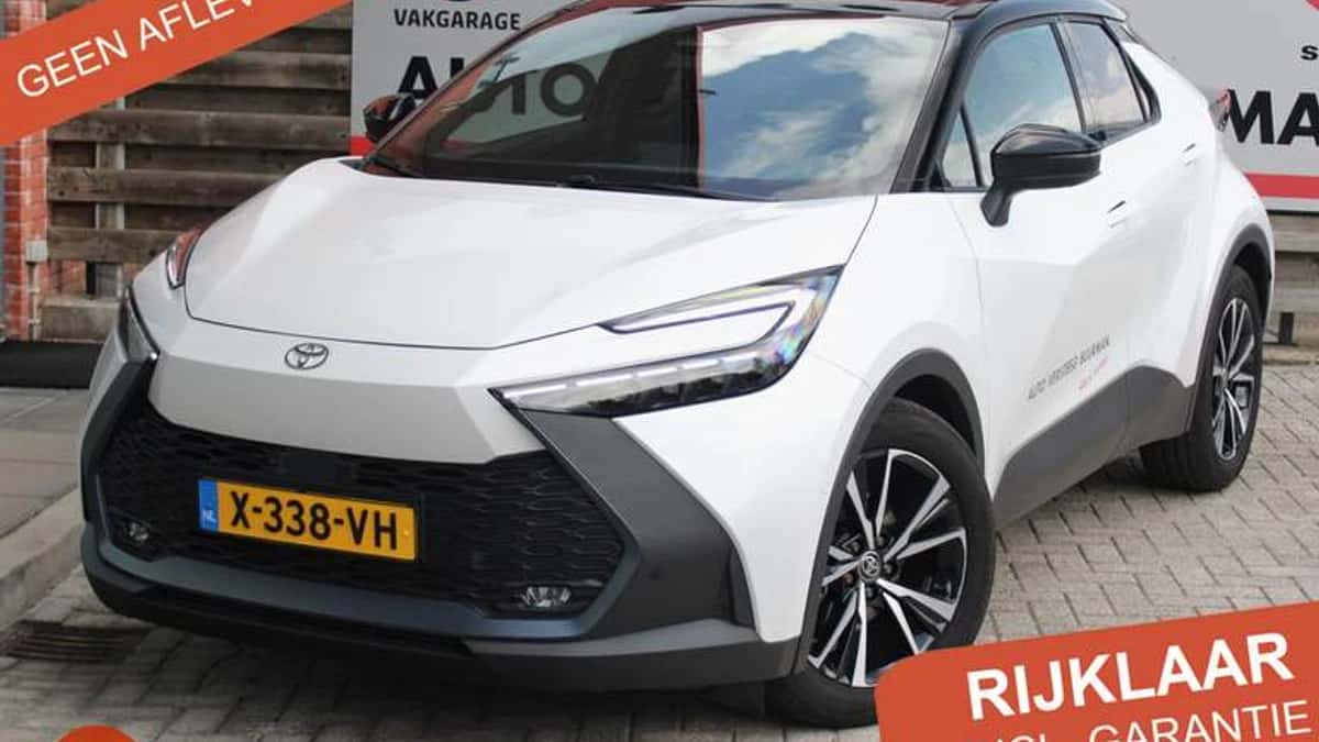 Toyota C-HR (2024) — foto 1