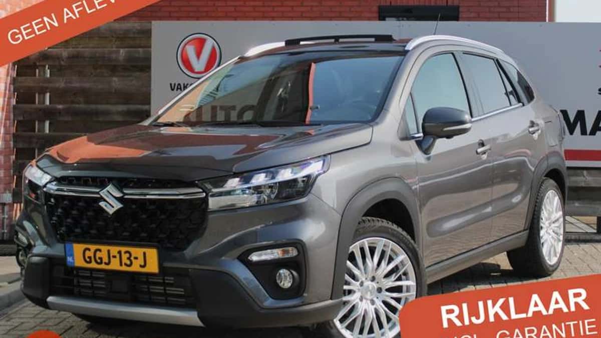 Suzuki S-Cross (2024) — foto 1