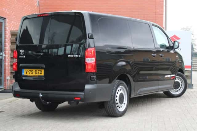 Toyota Proace (2024) thumbnail 2