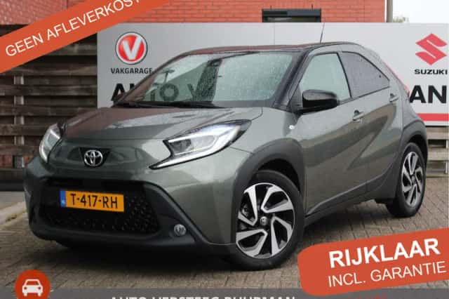Toyota Aygo (2023) thumbnail 1