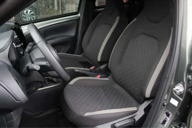 Toyota Aygo (2023) thumbnail 6