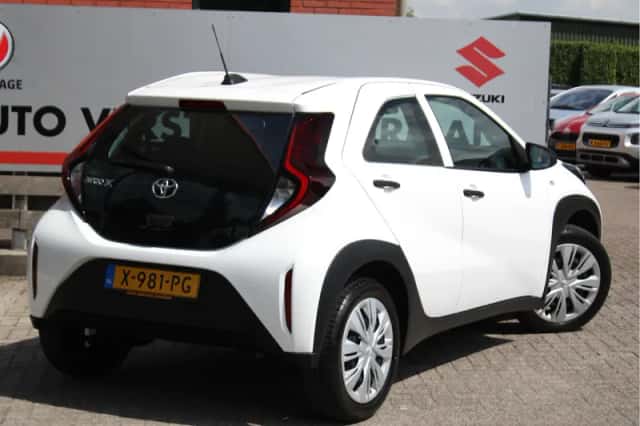 Toyota Aygo (2024) thumbnail 3