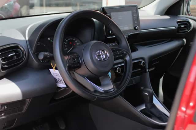 Toyota Yaris (2023) thumbnail 5