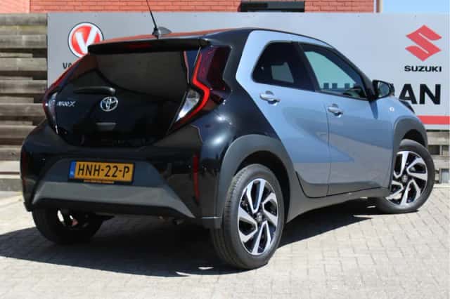 Toyota Aygo (2024) thumbnail 2