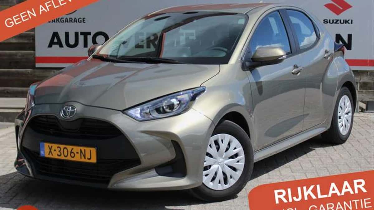 Toyota Yaris (2024) — foto 1