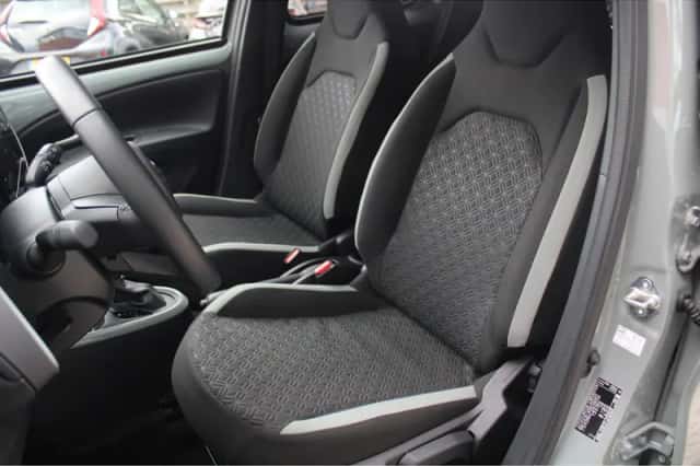 Toyota Aygo (2024) thumbnail 6
