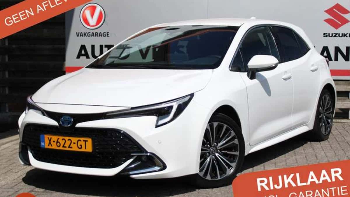 Toyota Corolla (2023) — foto 1