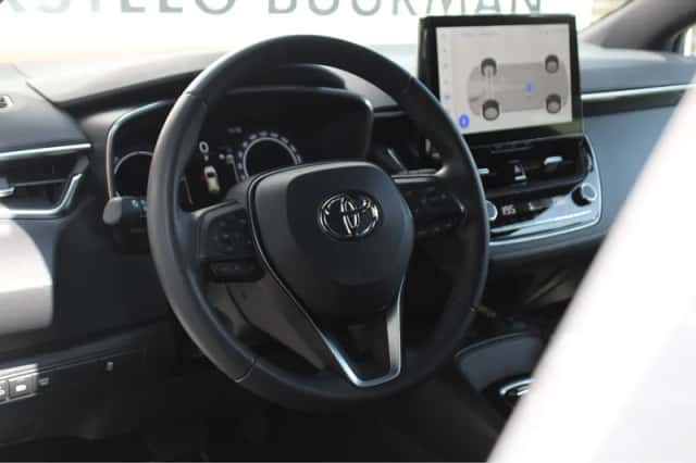 Toyota Corolla (2023) thumbnail 5