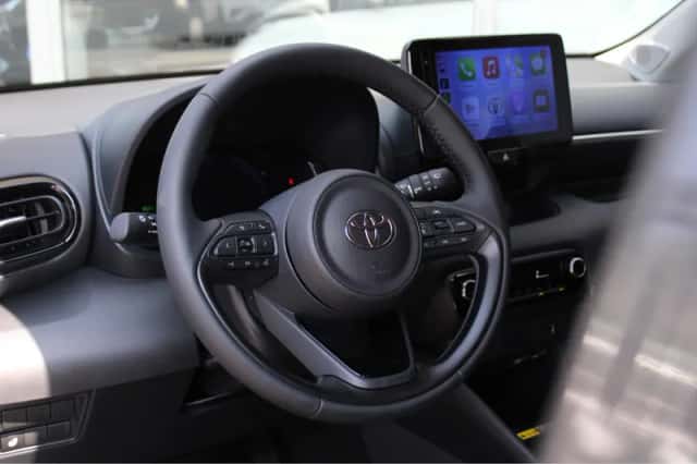 Toyota Yaris (2025) thumbnail 5