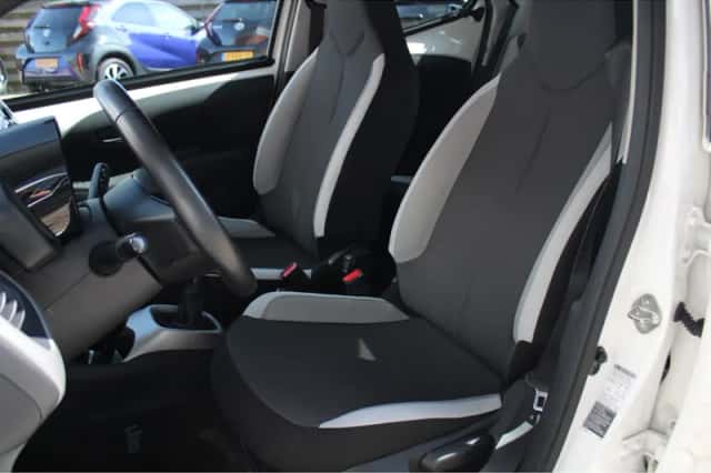 Toyota Aygo (2018) thumbnail 6