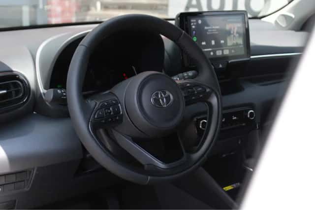 Toyota Yaris (2025) thumbnail 5