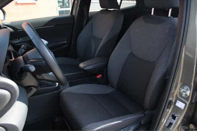 Toyota Yaris Cross (2023) thumbnail 6