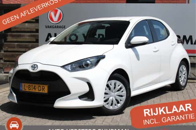 Toyota Yaris (2021) thumbnail 1